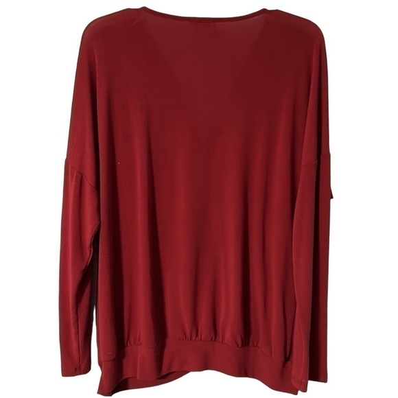 Umgee Women’s Blouse Burgundy V-neck Pleated & Twisted Top Size-M GUC - Picture 2 of 7